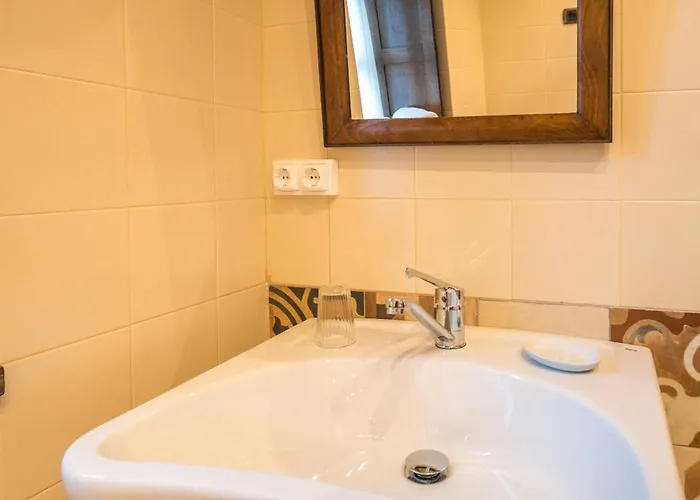 Caserio Mahasti * Butron