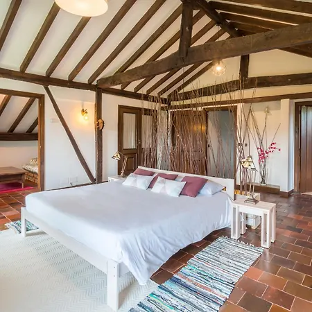 Caserio Mahasti * Butron